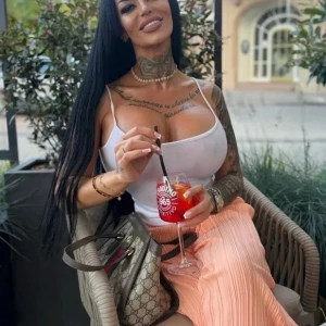 hotbrunnet